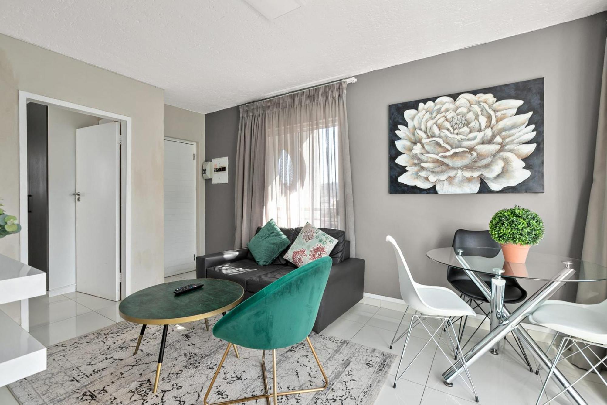 Marley On Katherine Apartments Johannesburg Exterior foto