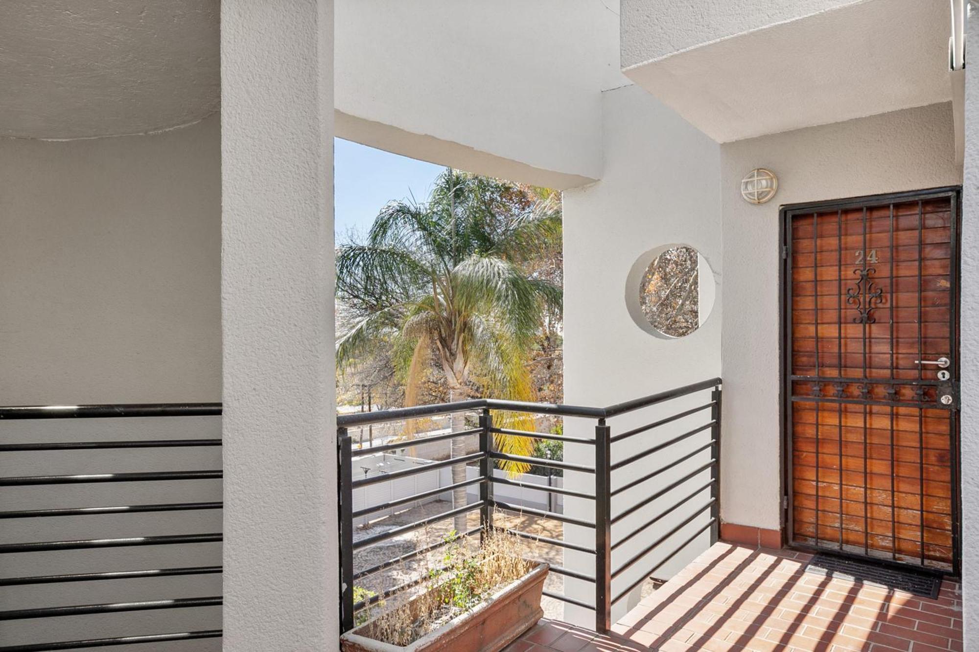 Marley On Katherine Apartments Johannesburg Exterior foto